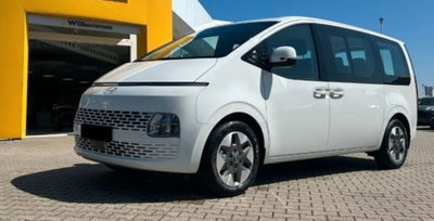 Hyundai Staria 1.6 hev 2wd auto (2)