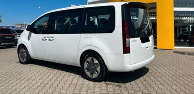 Hyundai Staria 1.6 hev 2wd auto (4)