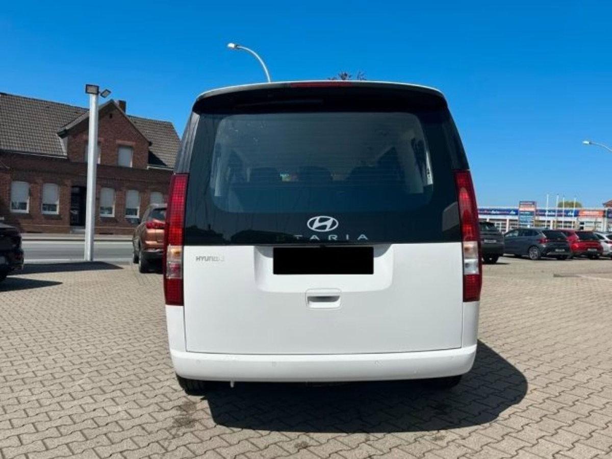 Hyundai Staria 1.6 hev 2wd auto (5)