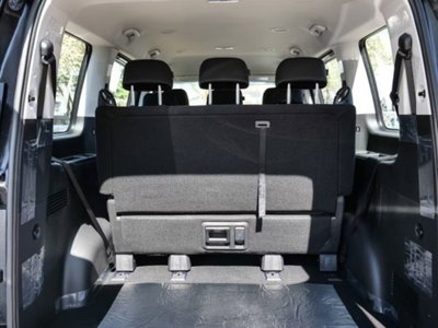Hyundai Staria 1.6 hev 2wd auto (14)
