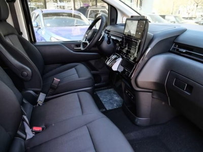 Hyundai Staria 1.6 hev 2wd auto (15)