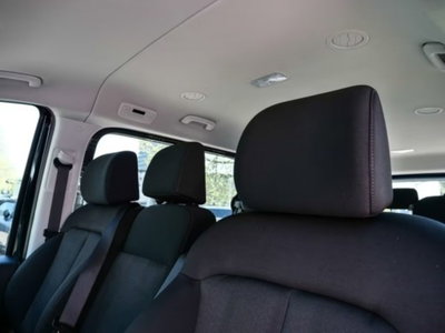 Hyundai Staria 1.6 hev 2wd auto (9)