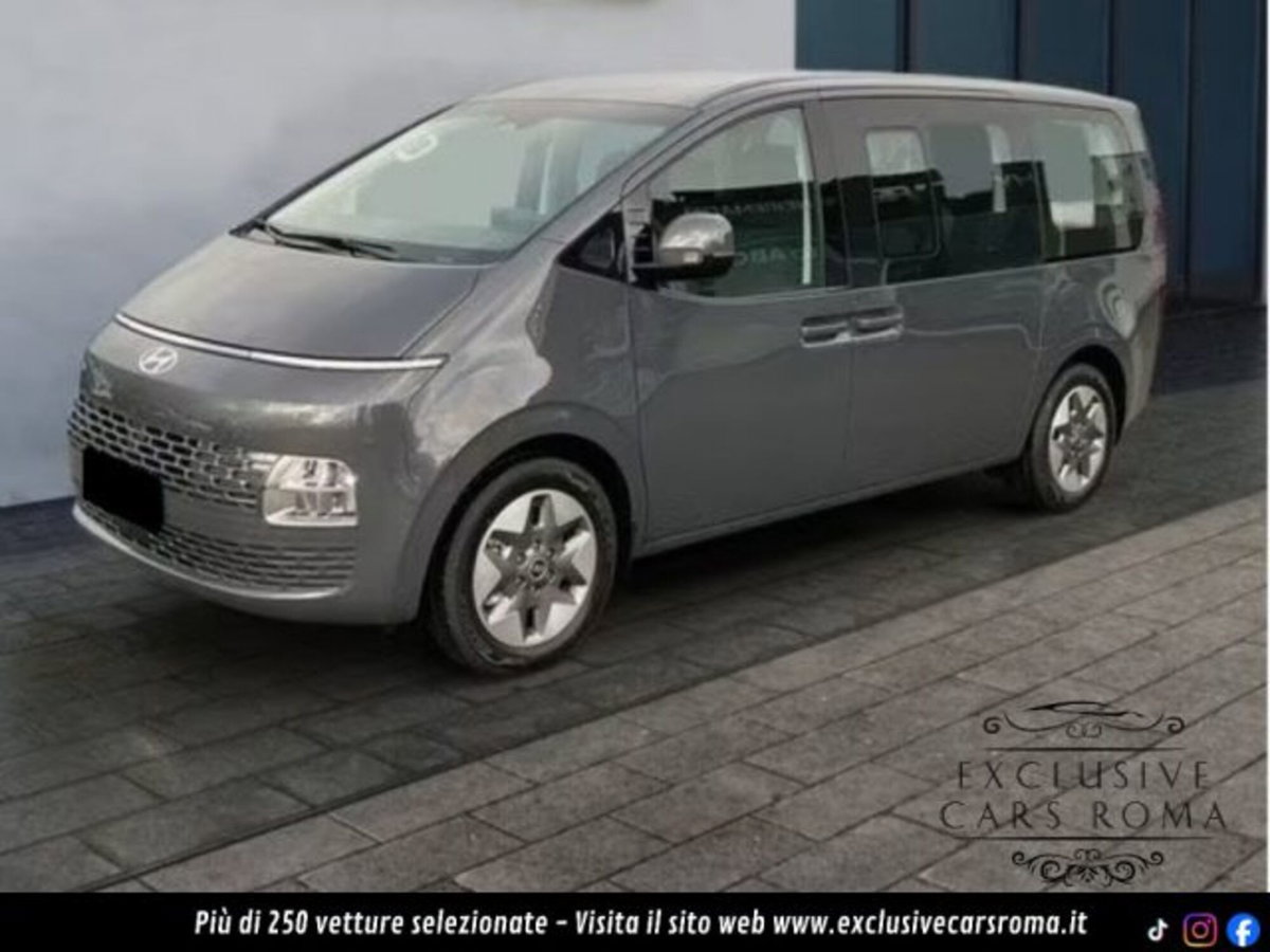 Hyundai Staria 1.6 hev 2wd auto