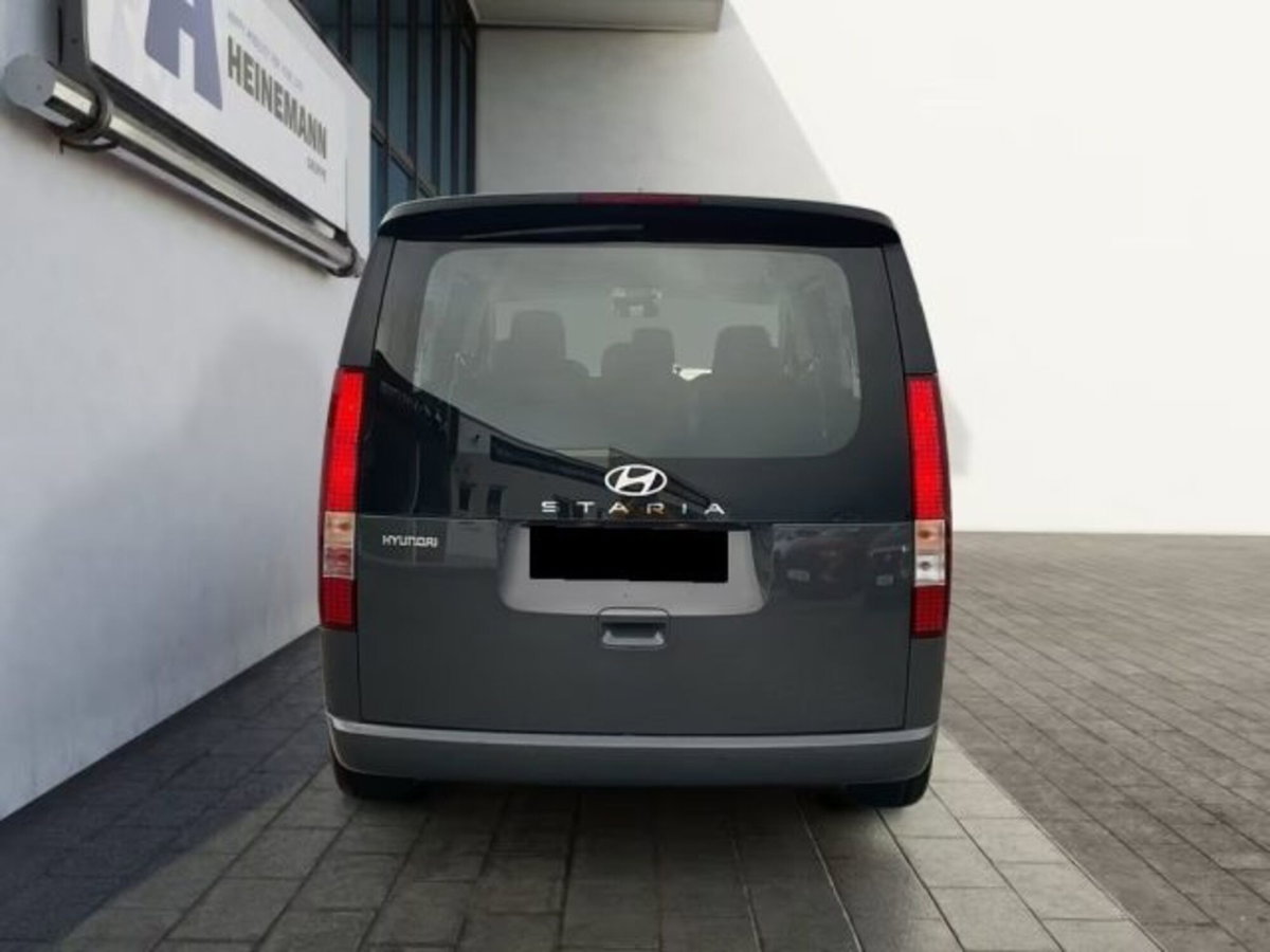 Hyundai Staria 1.6 hev 2wd auto (4)