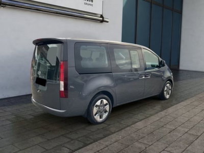 Hyundai Staria 1.6 hev 2wd auto (5)