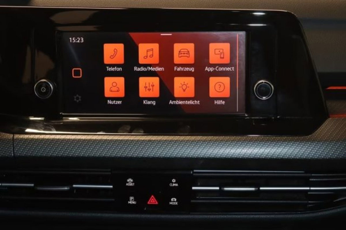 Volkswagen Golf Variant 1.5 eTSI 150 CV EVO ACT DSG R-Line (15)