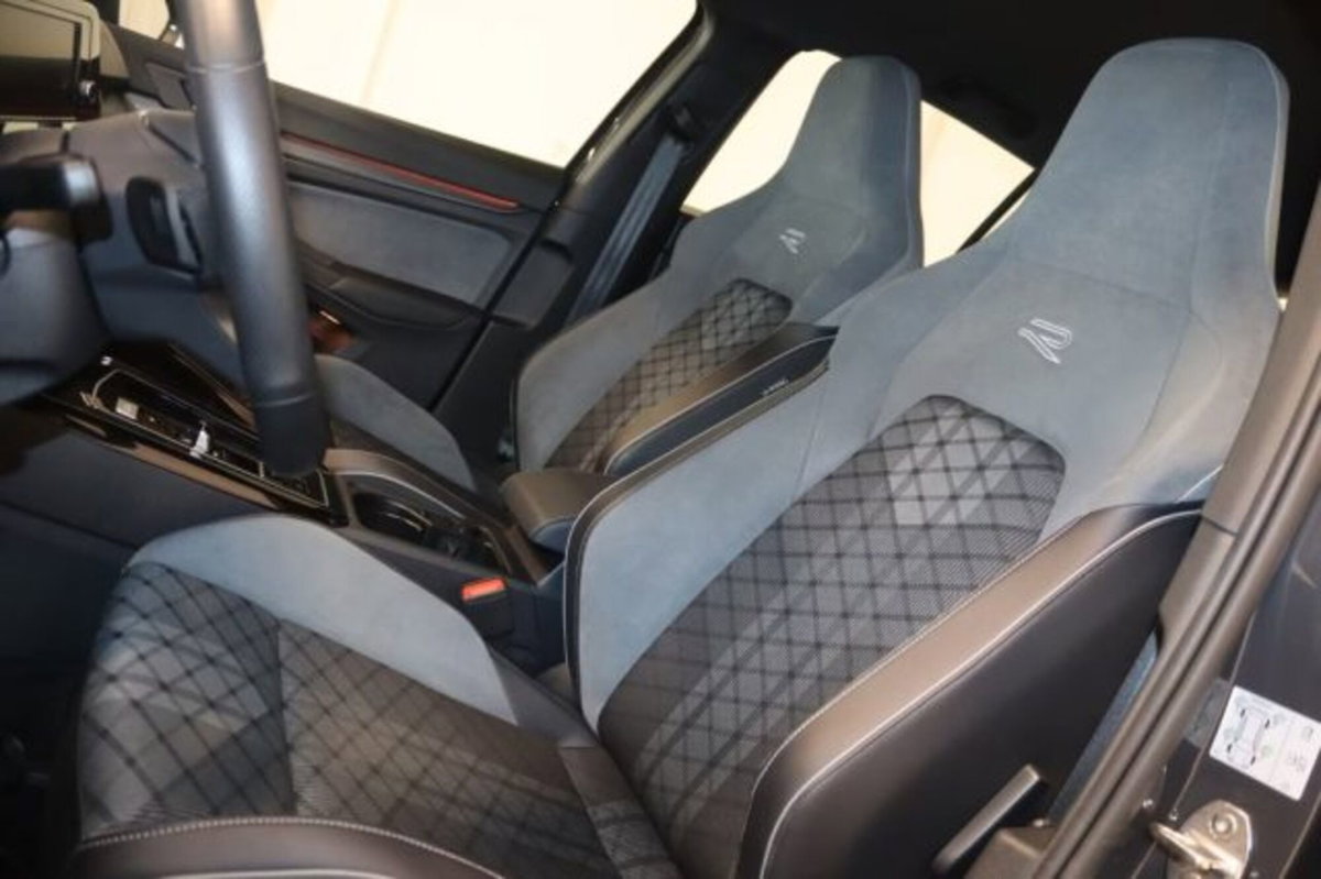 Volkswagen Golf Variant 1.5 eTSI 150 CV EVO ACT DSG R-Line (8)