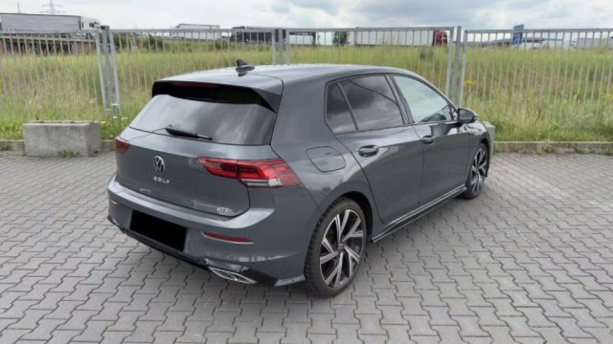 Volkswagen Golf 1.5 eTSI 150 CV EVO ACT DSG Life (2)