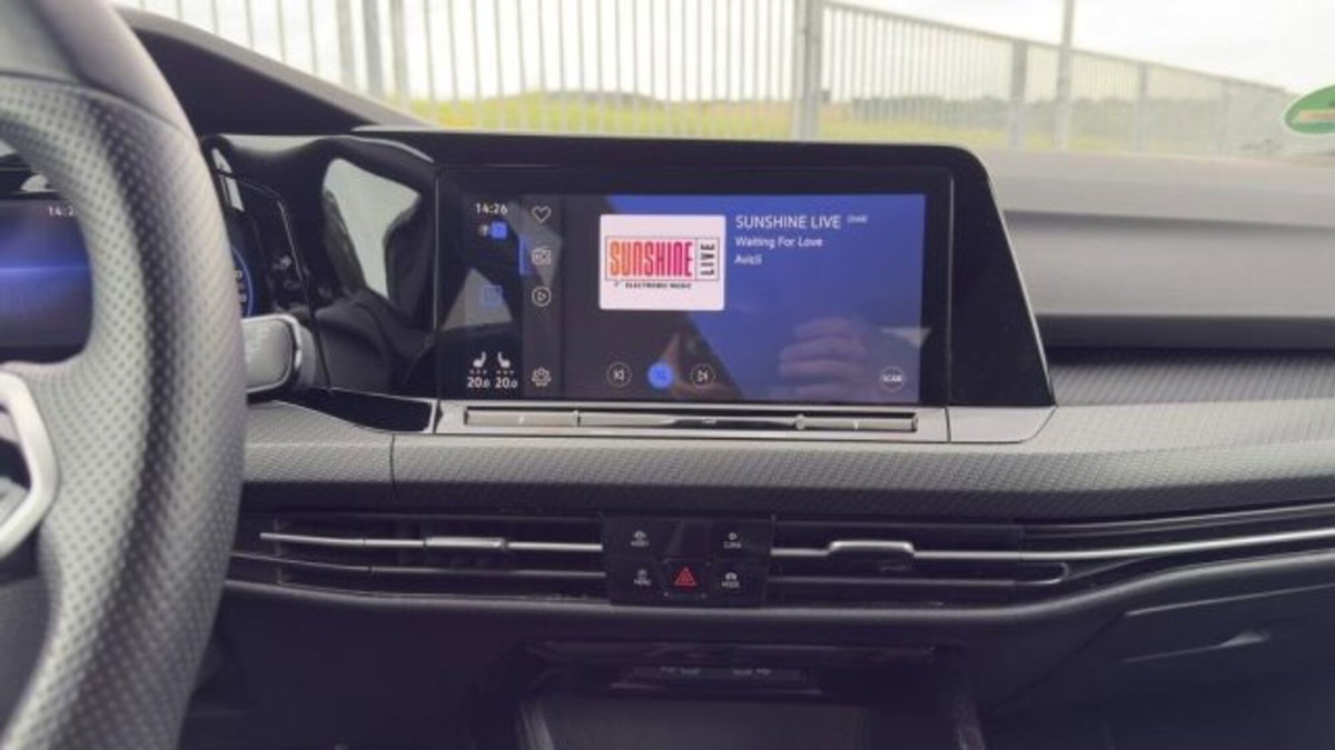 Volkswagen Golf 1.5 eTSI 150 CV EVO ACT DSG Life (6)