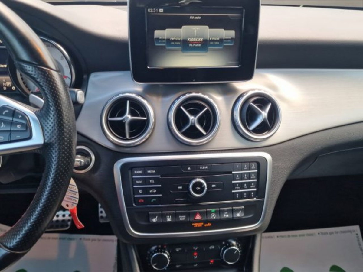 Mercedes-Benz GLA SUV 220 d Automatic Sport (15)