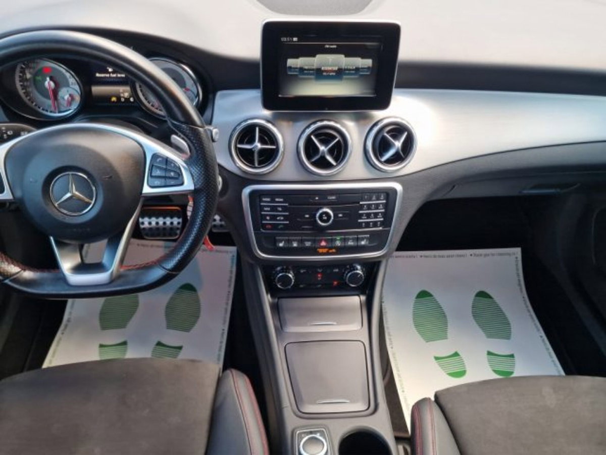 Mercedes-Benz GLA SUV 220 d Automatic Sport (16)