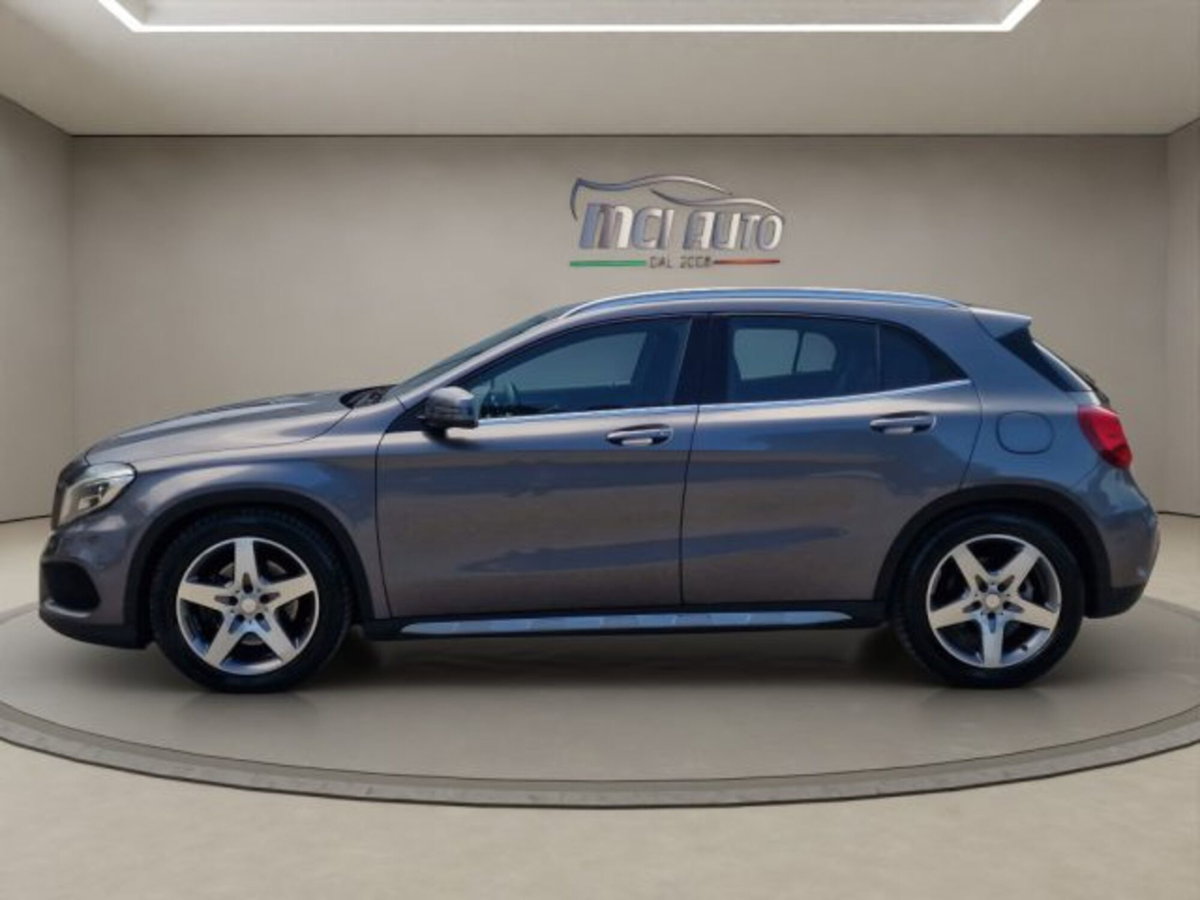 Mercedes-Benz GLA SUV 220 d Automatic Sport (2)