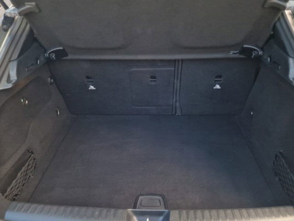 Mercedes-Benz GLA SUV 220 d Automatic Sport (20)