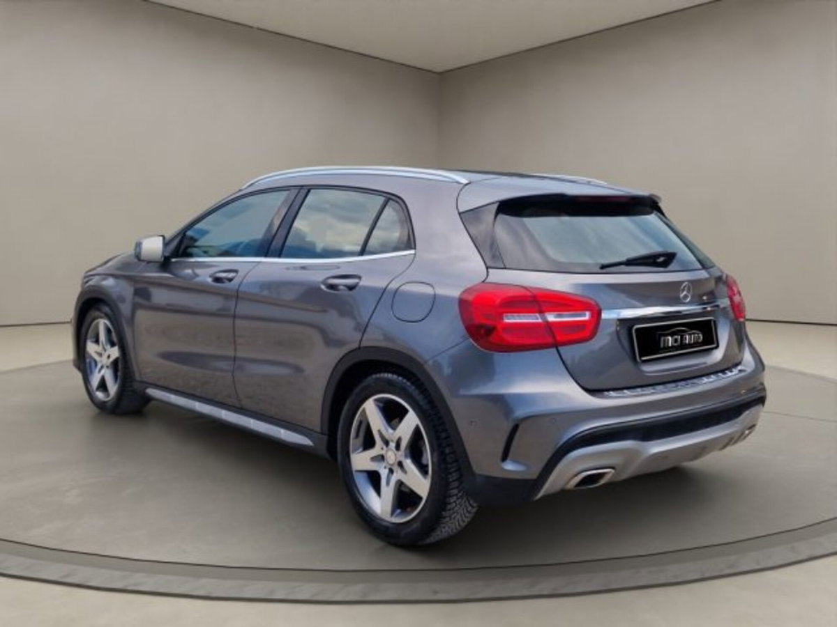 Mercedes-Benz GLA SUV 220 d Automatic Sport (3)