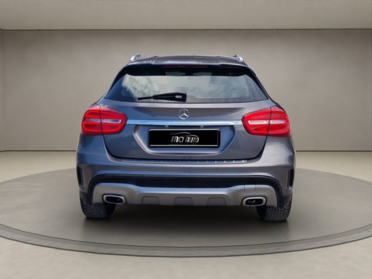 Mercedes-Benz GLA SUV 220 d Automatic Sport (4)