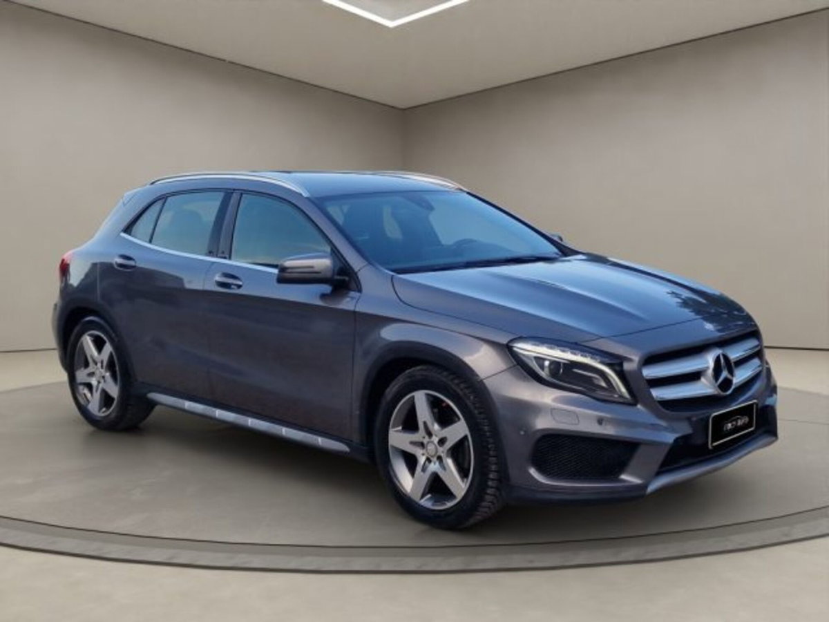 Mercedes-Benz GLA SUV 220 d Automatic Sport (7)
