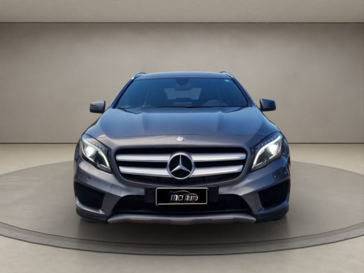 Mercedes-Benz GLA SUV 220 d Automatic Sport (8)