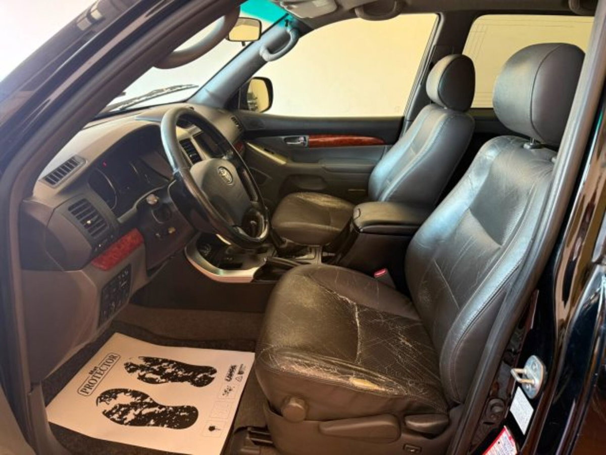 Toyota Land Cruiser D-4D 16V cat 3 porte aut. Executive (5)