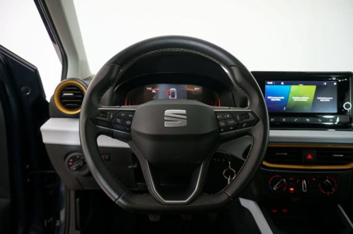 SEAT Arona 1.0 ecotsi Style 95cv (8)