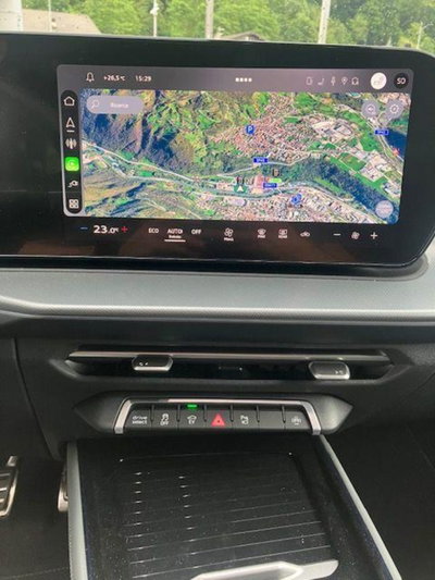 Audi Q3 1.5 e-hybrid S line edition 272cv s-tronic (10)
