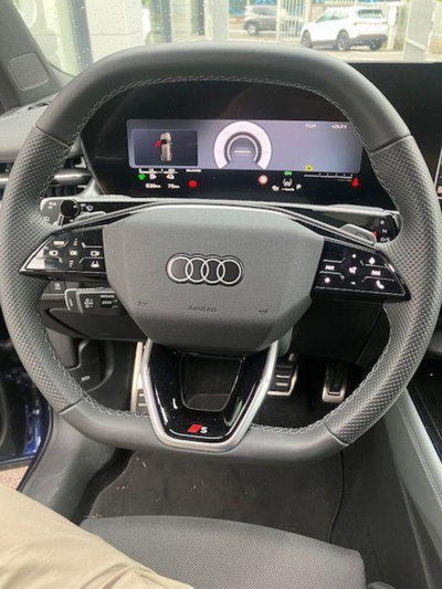 Audi Q3 1.5 e-hybrid S line edition 272cv s-tronic (12)