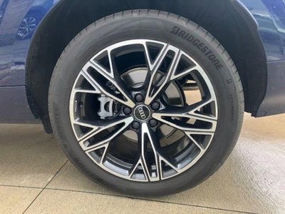 Audi Q3 1.5 e-hybrid S line edition 272cv s-tronic (7)