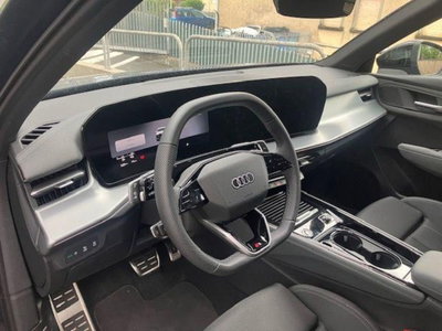 Audi Q3 1.5 e-hybrid S line edition 272cv s-tronic (9)