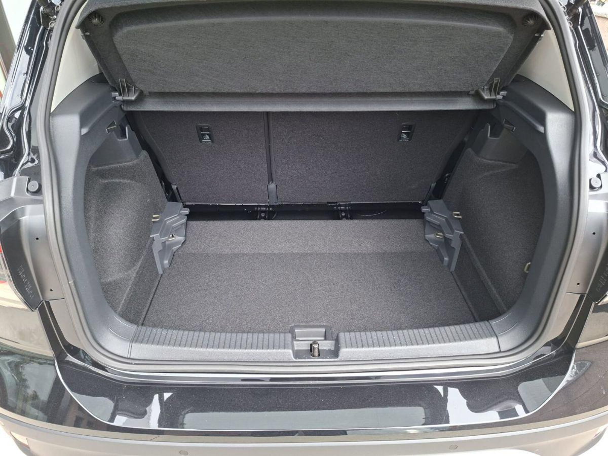 Volkswagen T-Cross 1.0 tsi Edition 95cv (14)