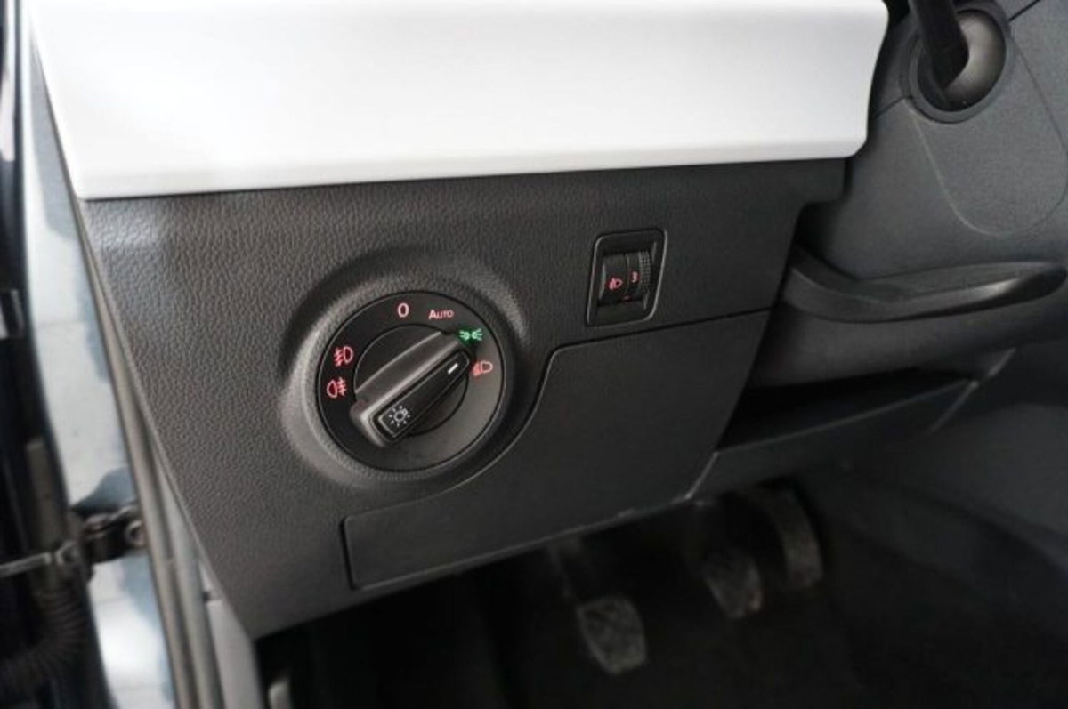 SEAT Arona 1.0 ecotsi Style 95cv (20)