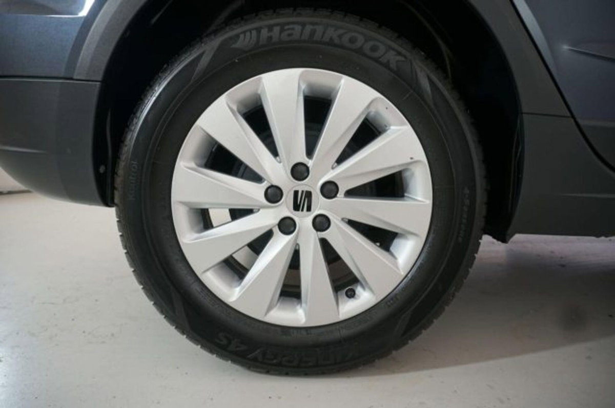 SEAT Arona 1.0 ecotsi Style 95cv (6)