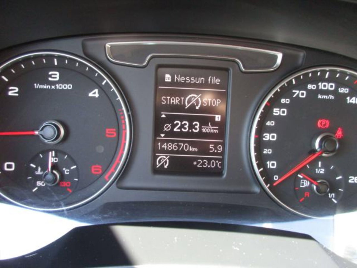 Audi Q3 2.0 tdi Business Advanced 150cv s-tronic (15)