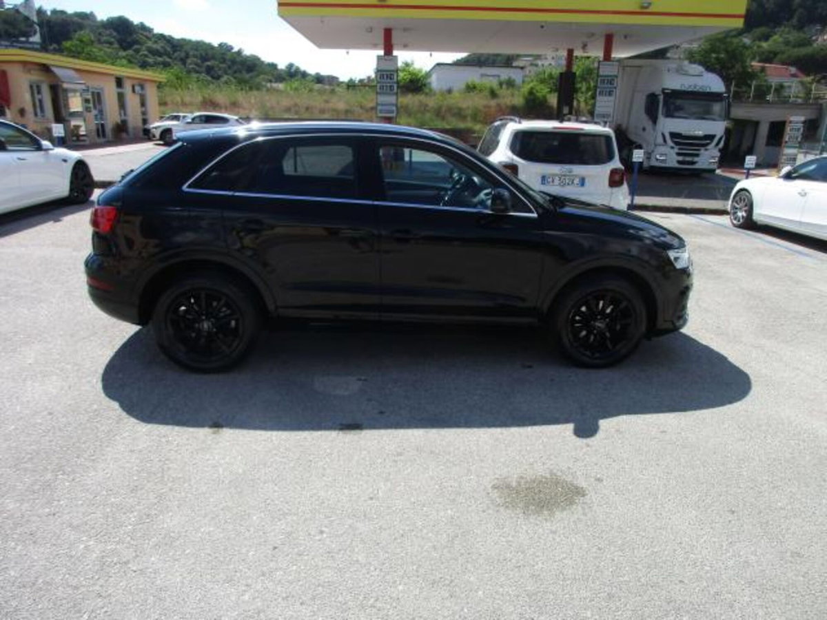 Audi Q3 2.0 tdi Business Advanced 150cv s-tronic (3)
