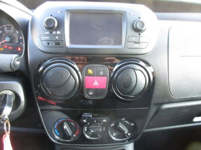Fiat Qubo 1.3 MJT 75 CV Trekking (14)