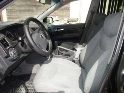 Ssangyong Kyron 2.0 XDi Premium (7)
