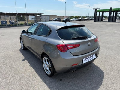 Alfa Romeo Giulietta 1.6 JTDm Super 120cv (4)
