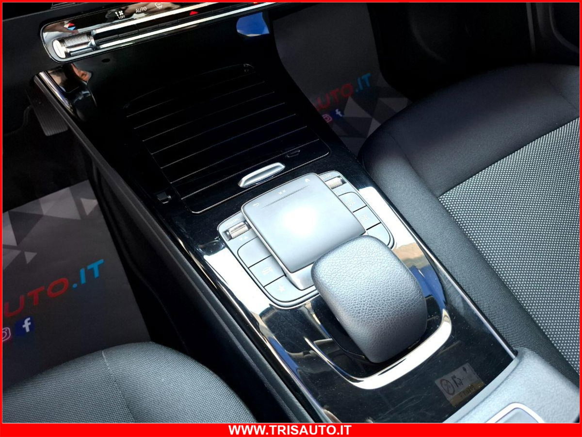 Mercedes-Benz CLA Shooting Brake 180 d Shooting Brake Business (19)