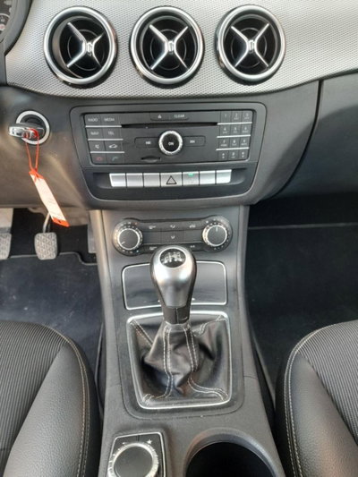 Mercedes-Benz Classe B 180 CDI Executive (12)