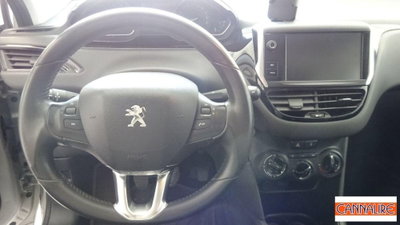 Peugeot 208 VTi 82 CV 5 porte Allure (13)