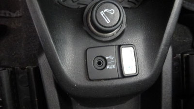 Lancia Ypsilon 1.3 MJT 16V 95 CV 5 porte S&S Silver (9)