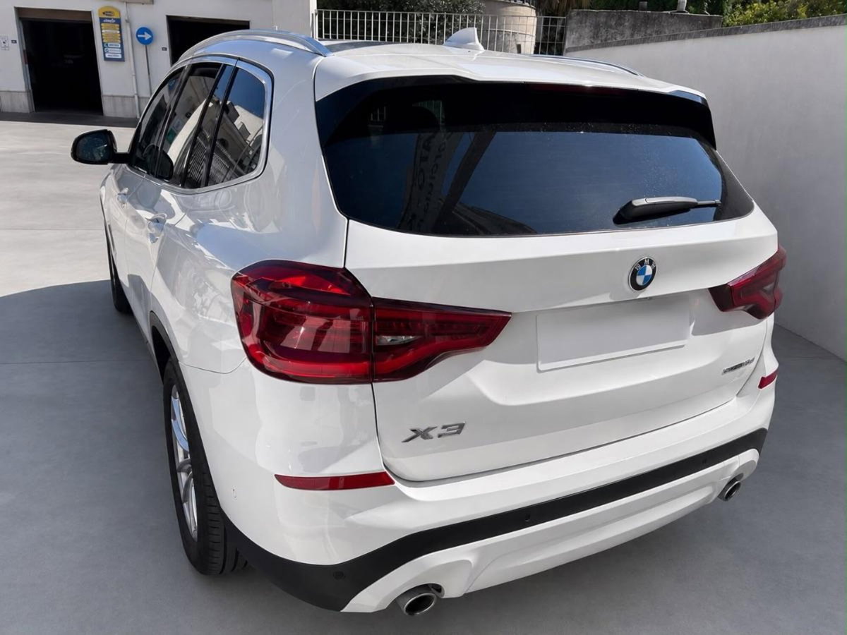 BMW X3 sDrive18d Business Advantage Aut. (3)