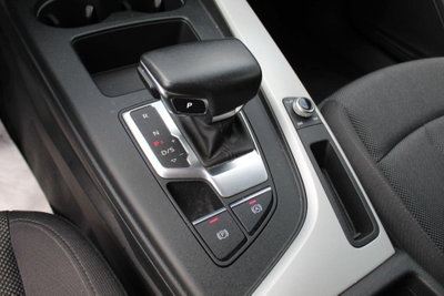 Audi A4 Avant 35 TDI S tronic Business Sport (19)