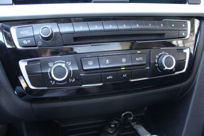 BMW Serie 3 Touring 320d xDrive  Business Advantage (12)
