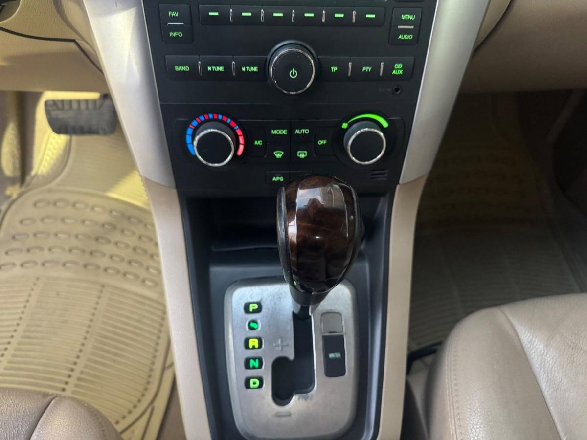 Chevrolet Captiva 2.0 VCDi Sport (13)