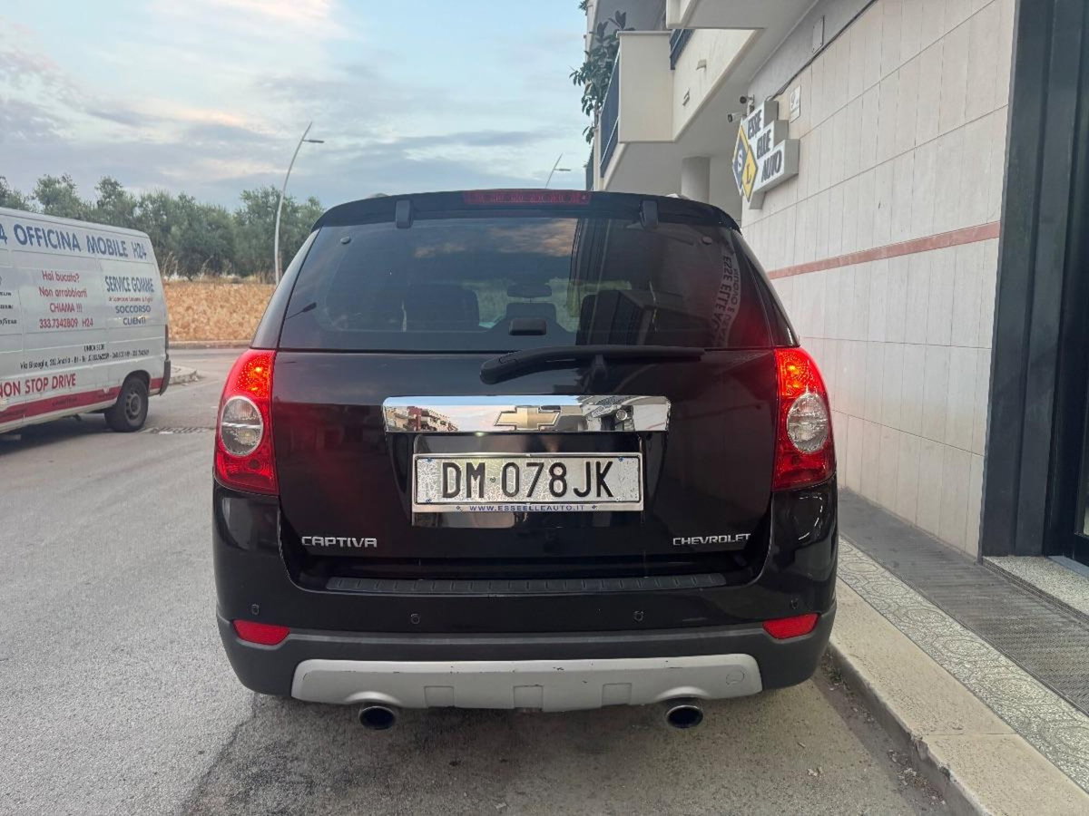 Chevrolet Captiva 2.0 VCDi Sport (5)