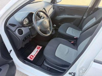 Hyundai i10 1.1 12V (2)
