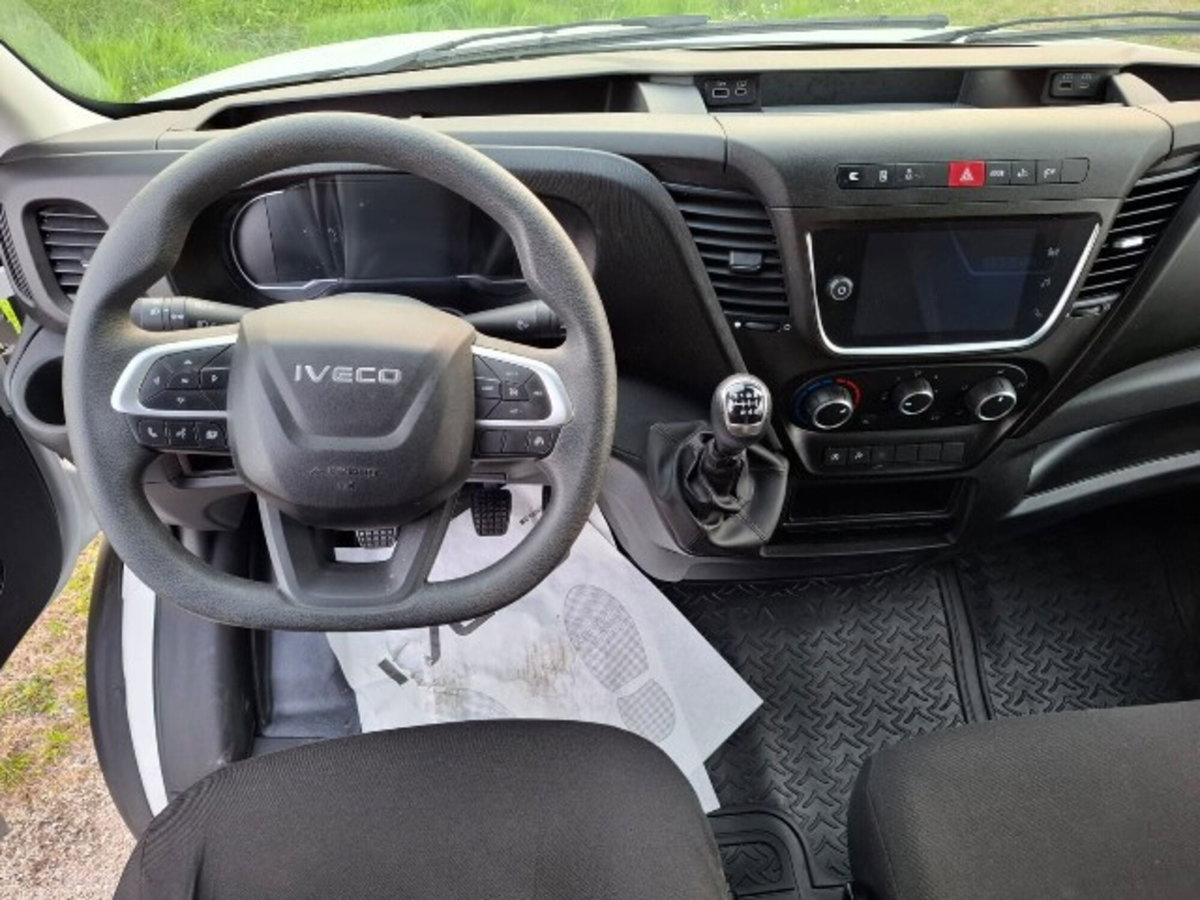 Iveco Daily Telaio 35S14 2.3 HPT PLM Cabinato (5)