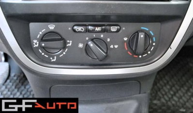 Citroen C3 1.4 HDi 70 Perfect (10)