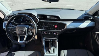 Audi Q3 35 2.0 tdi Business s-tronic (10)