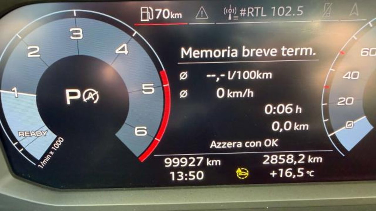 Audi Q3 35 2.0 tdi Business s-tronic (7)