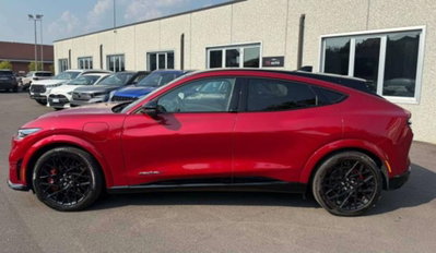 Ford Mustang Mach-E extended range GT awd 487cv auto (4)